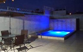 casa na praia com piscina em itanhaem